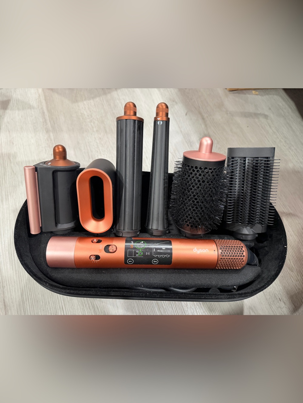 Dyson Airwrap i.d.™Multi-Styler in Amber Silk w/all attachments GENUINE USED!.